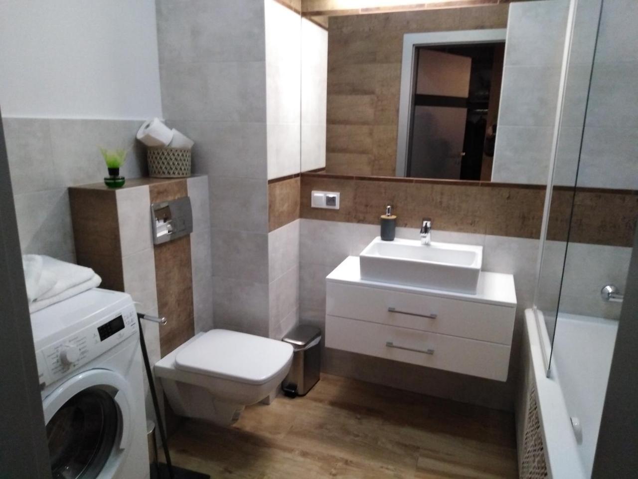 Apartamenty Via Marina Вроцлав Екстериор снимка